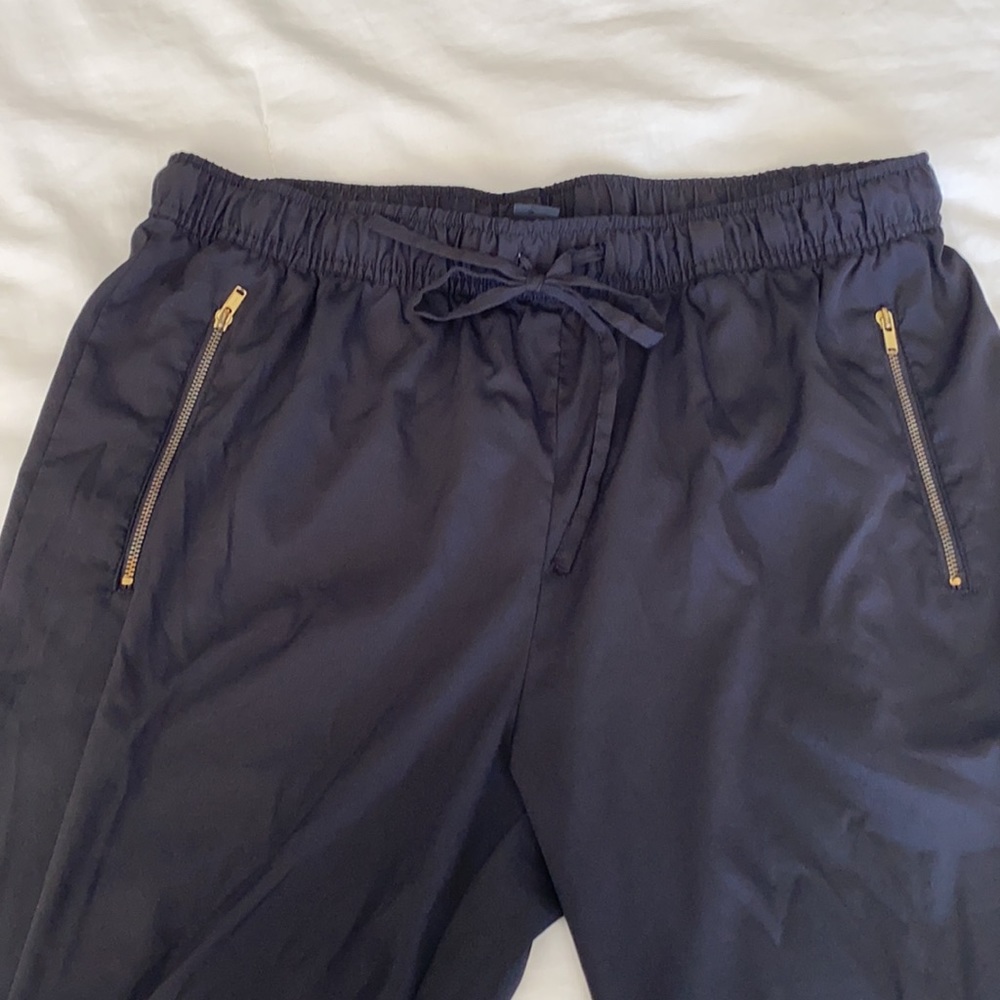 H&M Black Joggers with Zipper Pockets - Picture 10 of 10